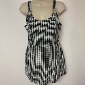 No Boundaries Jumper Skort Romper Houndstooth Mini Schoolgirl Womens SZ M